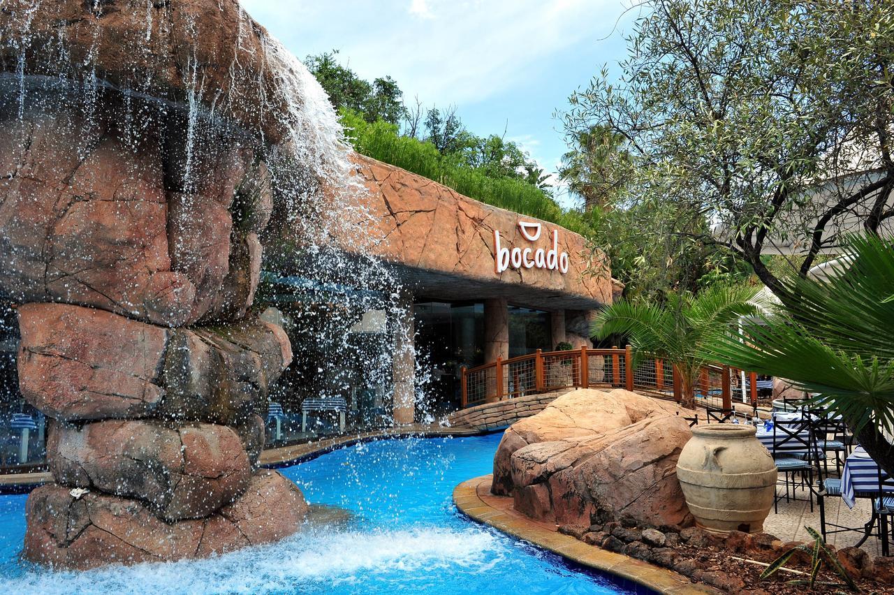 Bush Bungalows At Sun City Resort Рустенбург Екстериор снимка