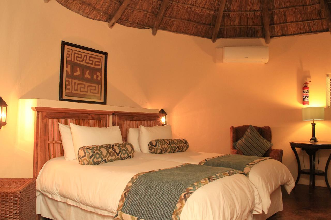 Bush Bungalows At Sun City Resort Рустенбург Екстериор снимка