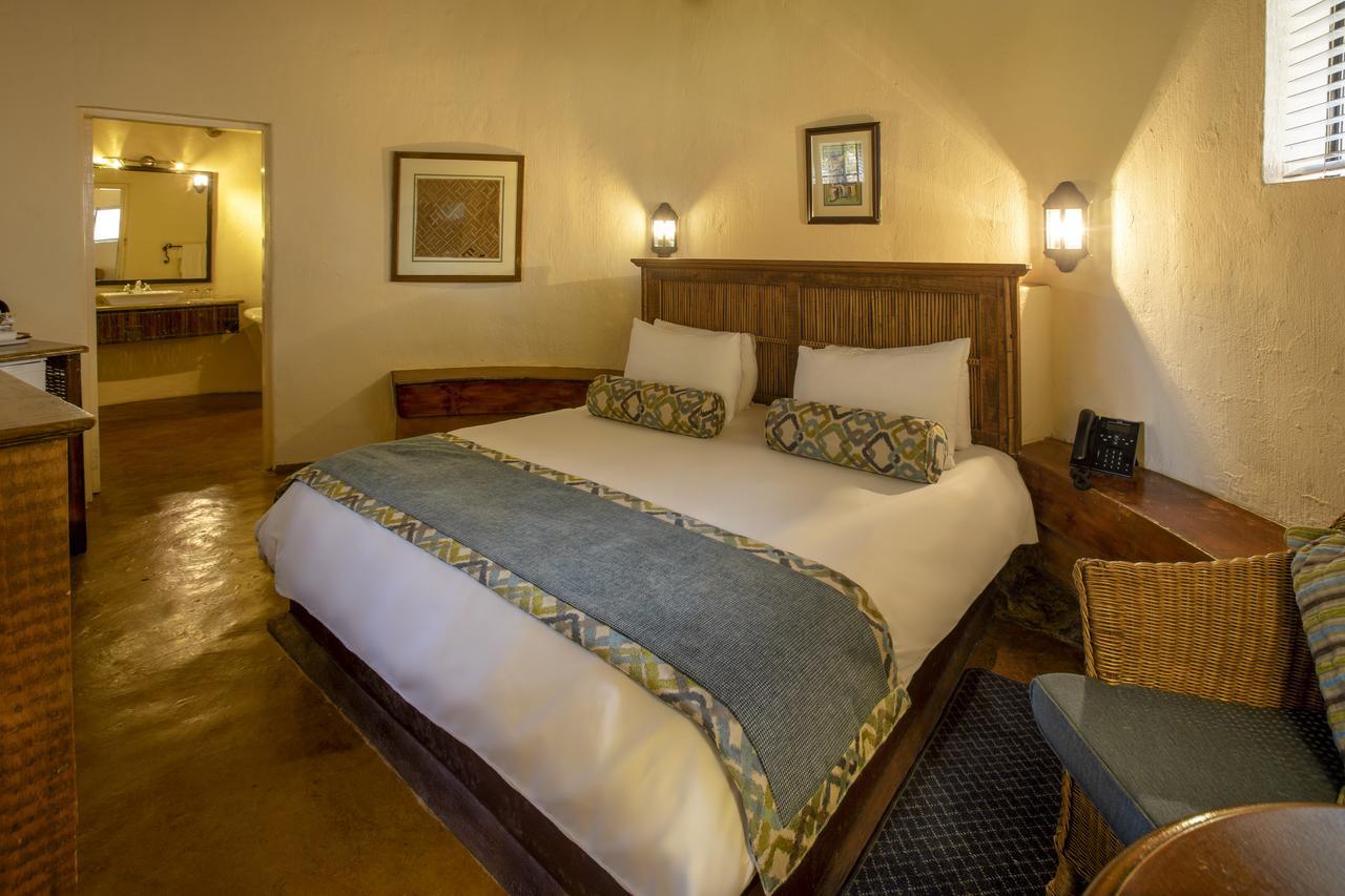 Bush Bungalows At Sun City Resort Рустенбург Екстериор снимка