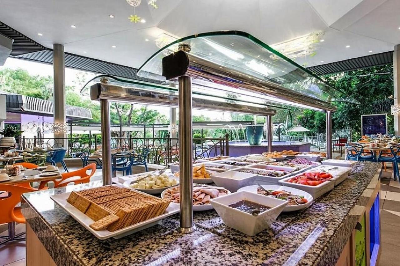 Bush Bungalows At Sun City Resort Рустенбург Екстериор снимка